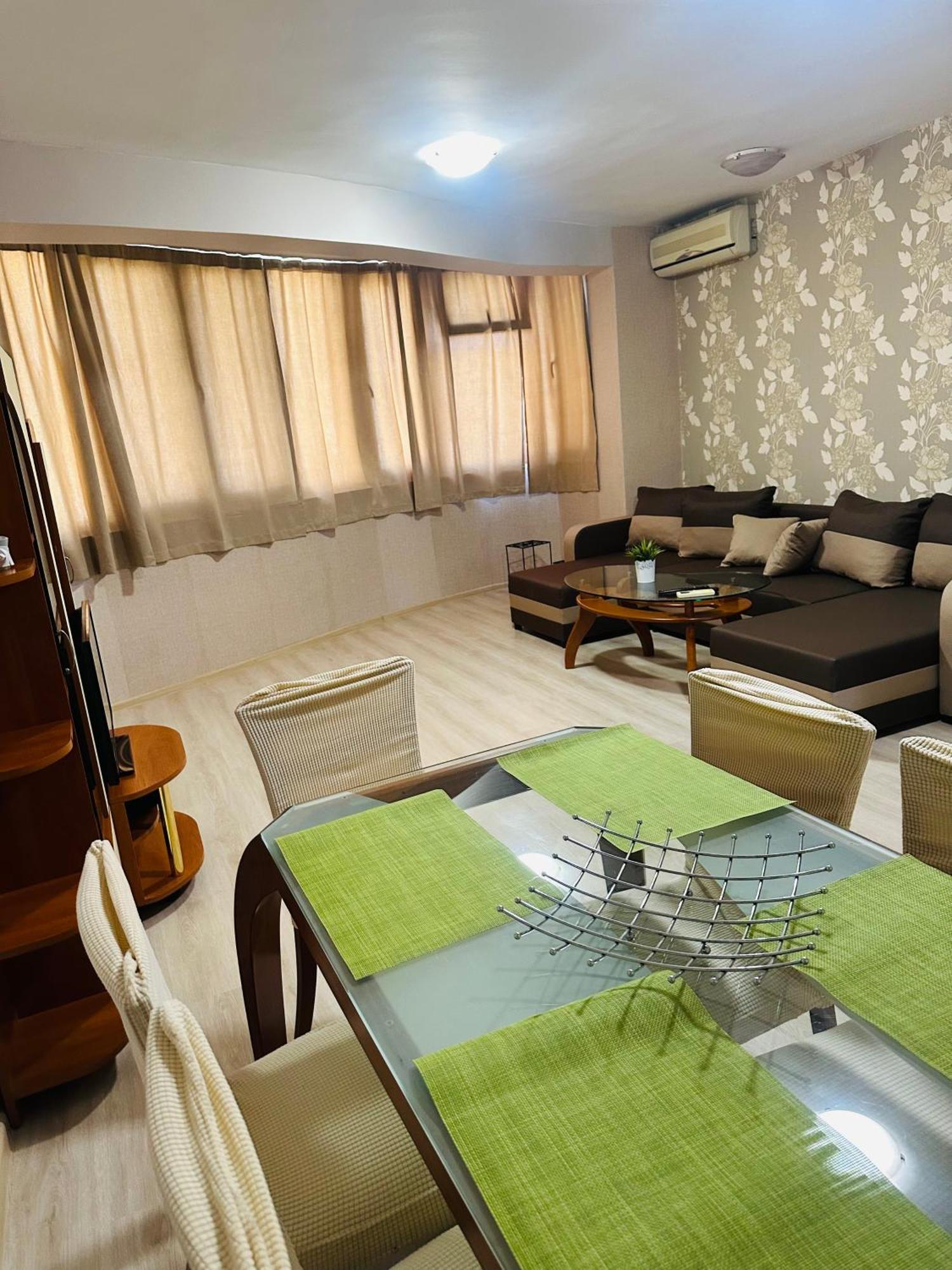 Lux Apartment Sisi Burgas Ngoại thất bức ảnh